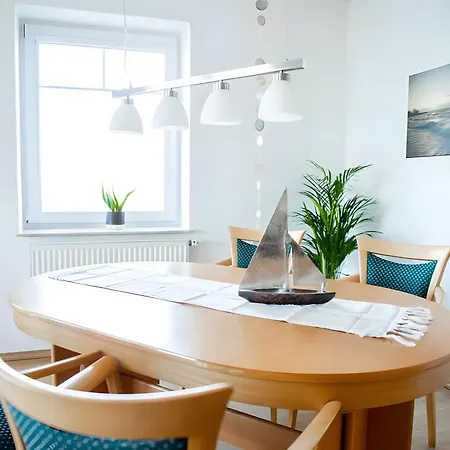 아파트 Seeblick Kummerow (Mecklenburgische Seenplatte)